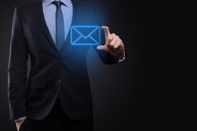 Kommunikation mit Independent verläuft per Mail, telefonisch oder über Messenger