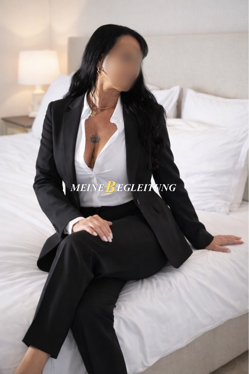 Cleo Escort München – stilvolle Begleitung Cleo Escort München stilvolle Begleitung